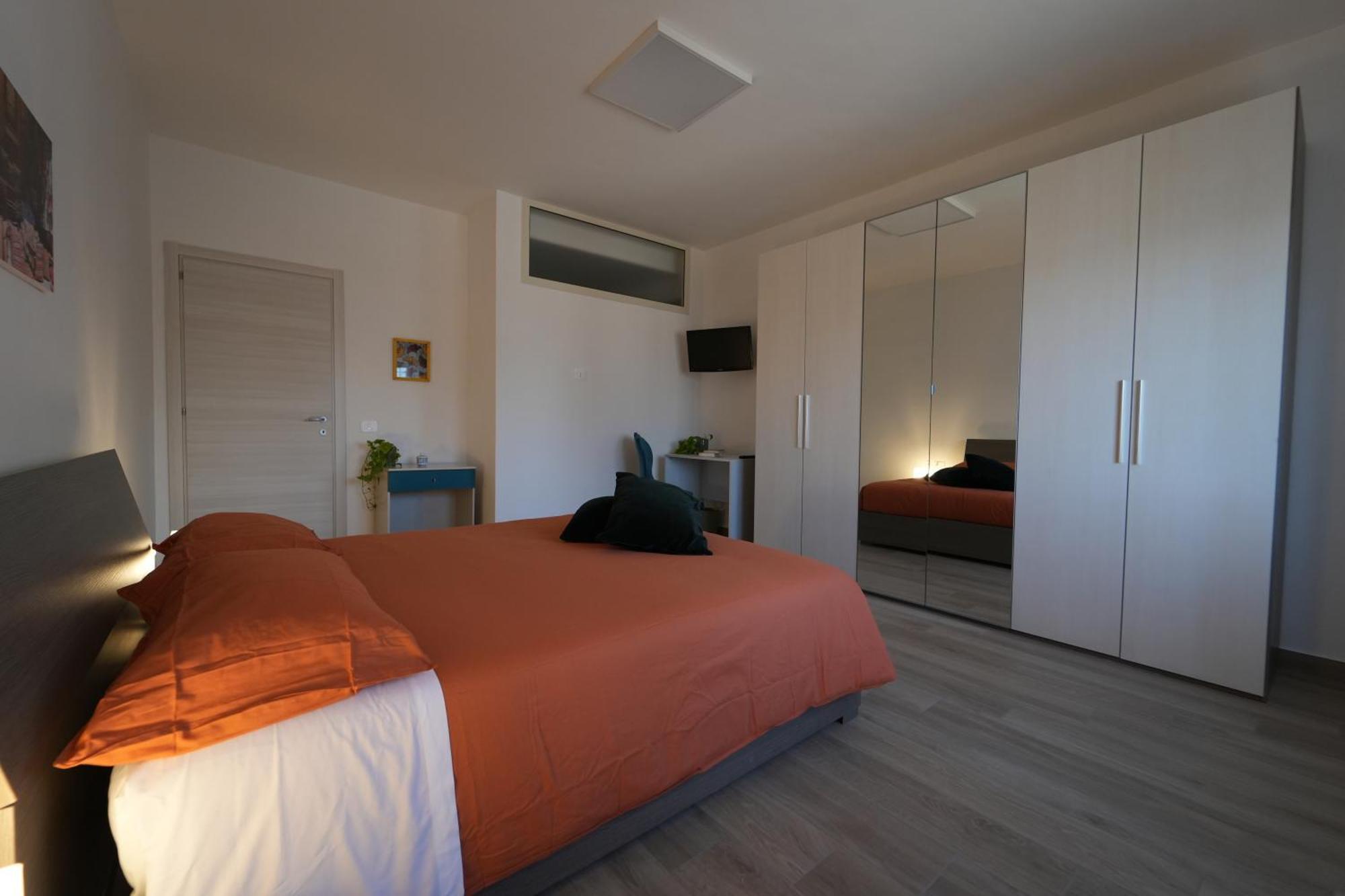 Panorama Vesuvius Affittacamere Guesthouse With Lift Near To Subway In Napoli Center מראה חיצוני תמונה