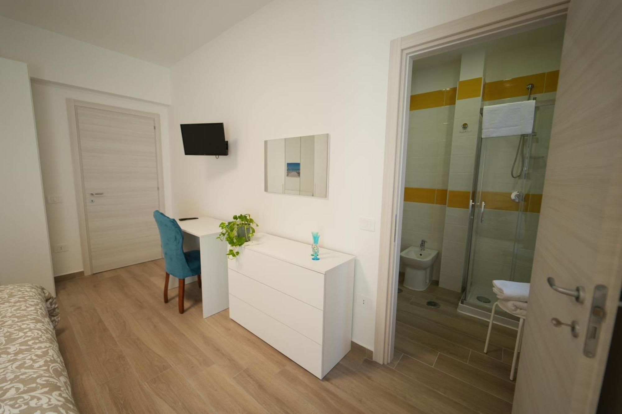 Panorama Vesuvius Affittacamere Guesthouse With Lift Near To Subway In Napoli Center מראה חיצוני תמונה