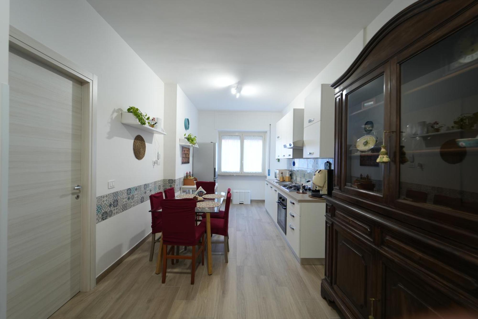 Panorama Vesuvius Affittacamere Guesthouse With Lift Near To Subway In Napoli Center מראה חיצוני תמונה