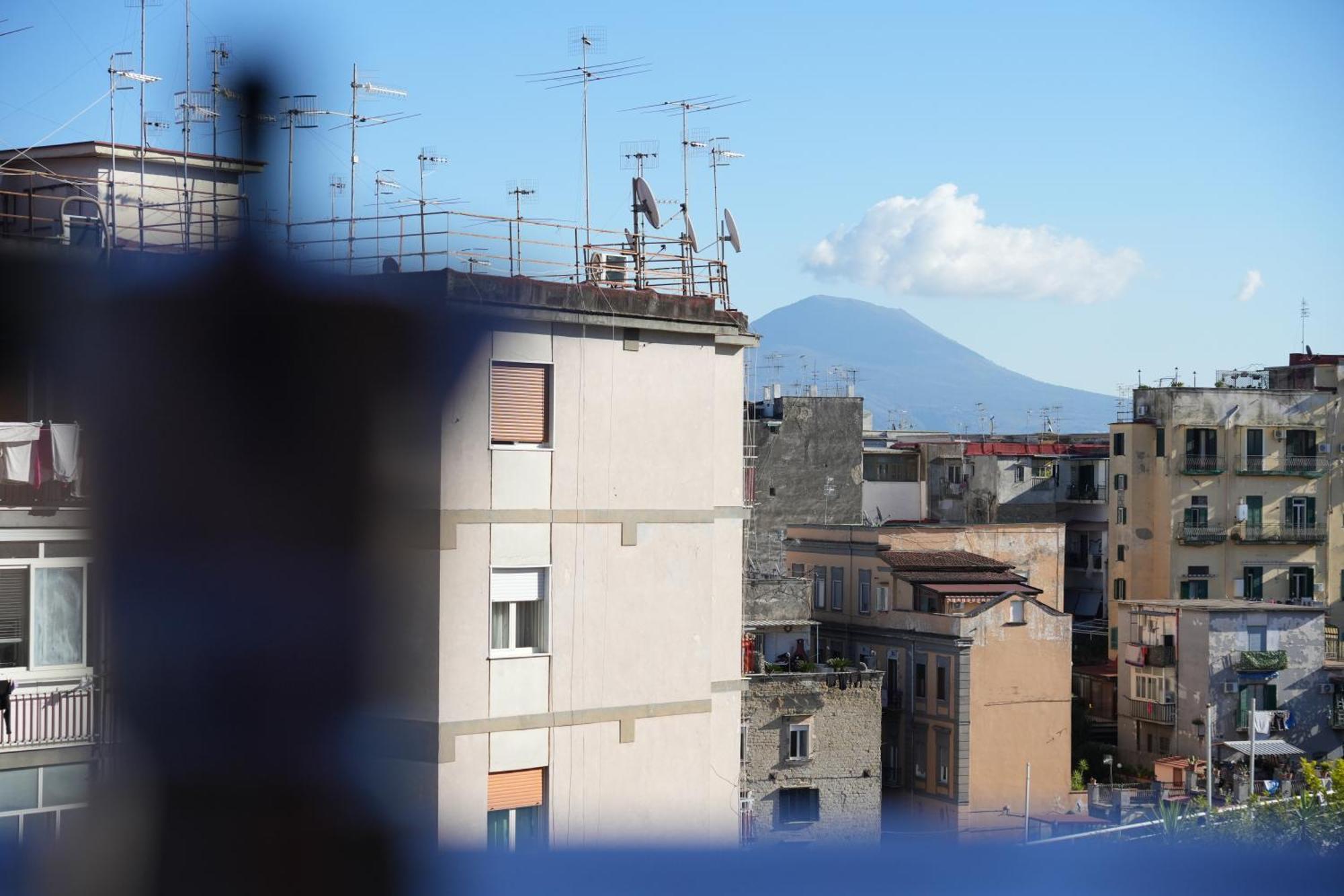 Panorama Vesuvius Affittacamere Guesthouse With Lift Near To Subway In Napoli Center מראה חיצוני תמונה